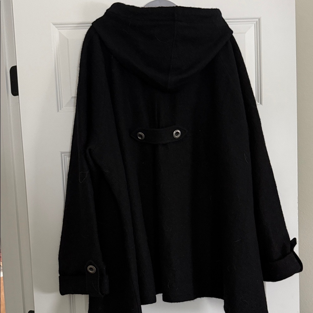 Black boiled wool button-down swing coat - Picture 6 of 8